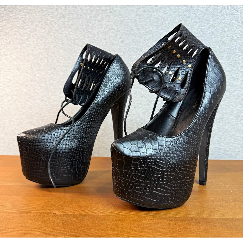 Eye Candie Black Crocodile Platform Heels Lace Up Ankle Cuff Stilettos Size 7